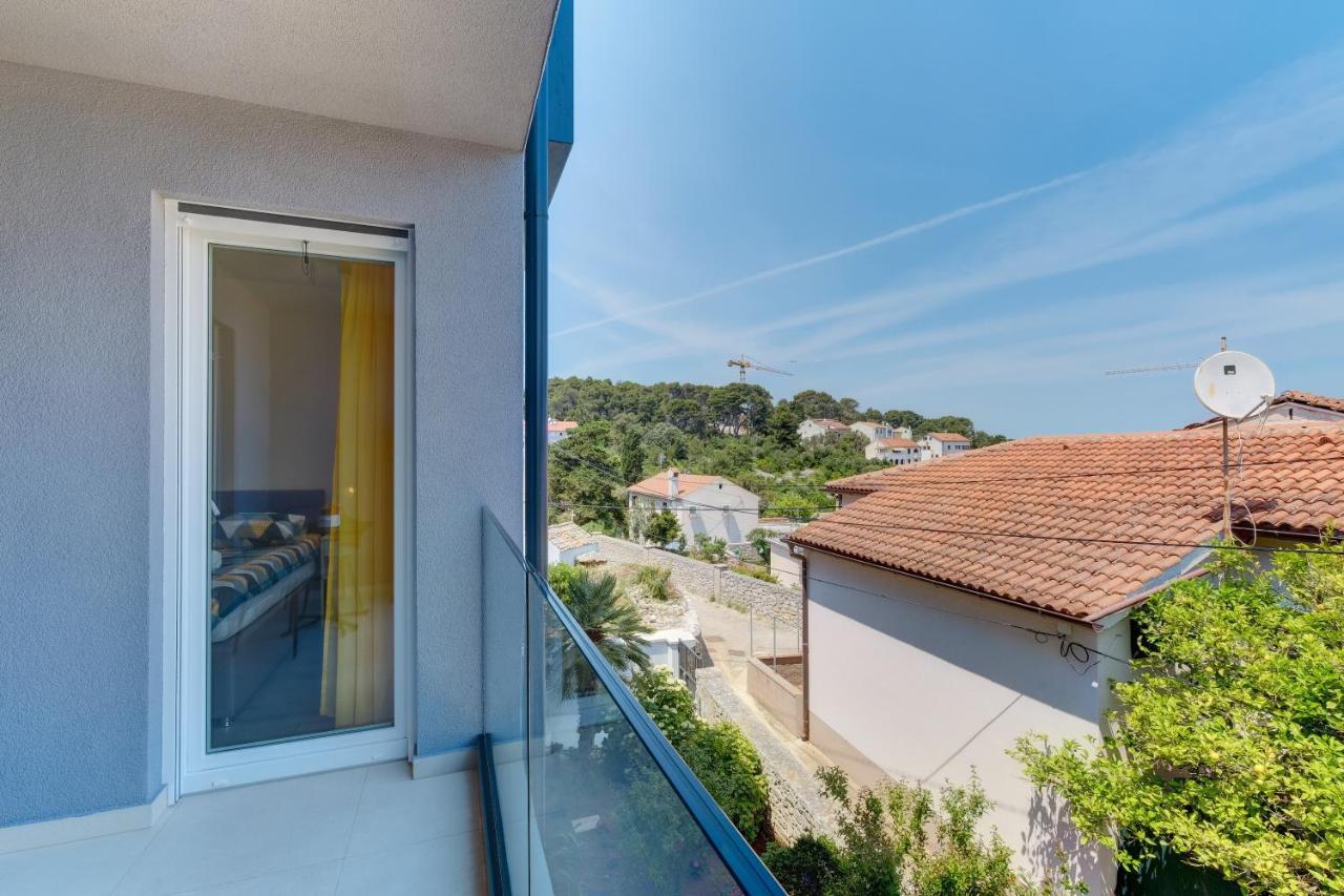 Apartments Hemetek Veli Lošinj Exterior foto